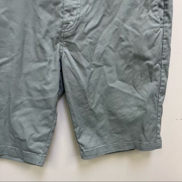 Volcom Shorts - Picture 5 of 11